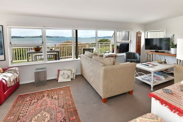 Photo of property in 6a Piccadilly Circus, Snells Beach, 0920