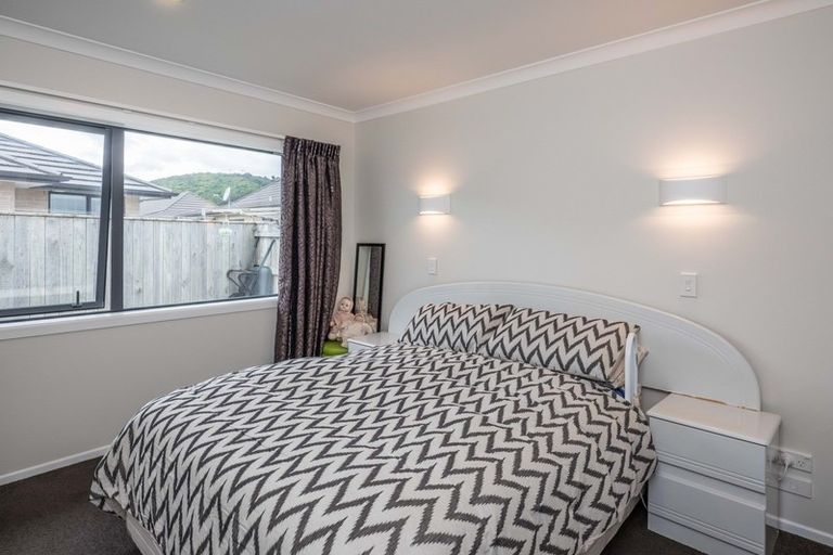 Photo of property in 76 Awatea Avenue, Paraparaumu, 5032