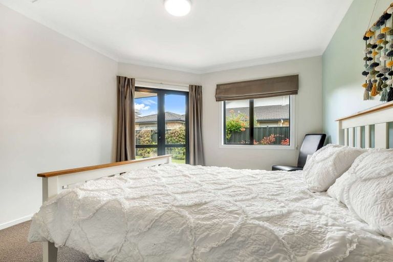 Photo of property in 16/64 Kawaha Point Road, Kawaha Point, Rotorua, 3010