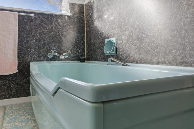 Photo of property in 49 Kimihia Road, Huntly, 3700