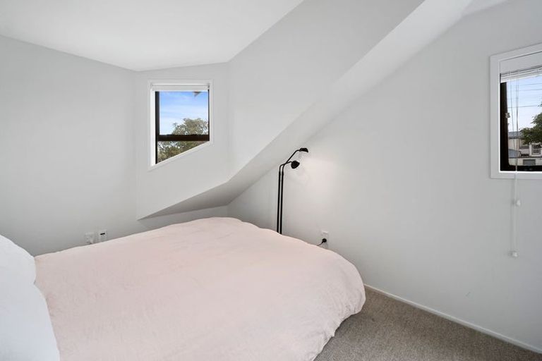 Photo of property in 1/45 Princes Street, Northcote Point, Auckland, 0627