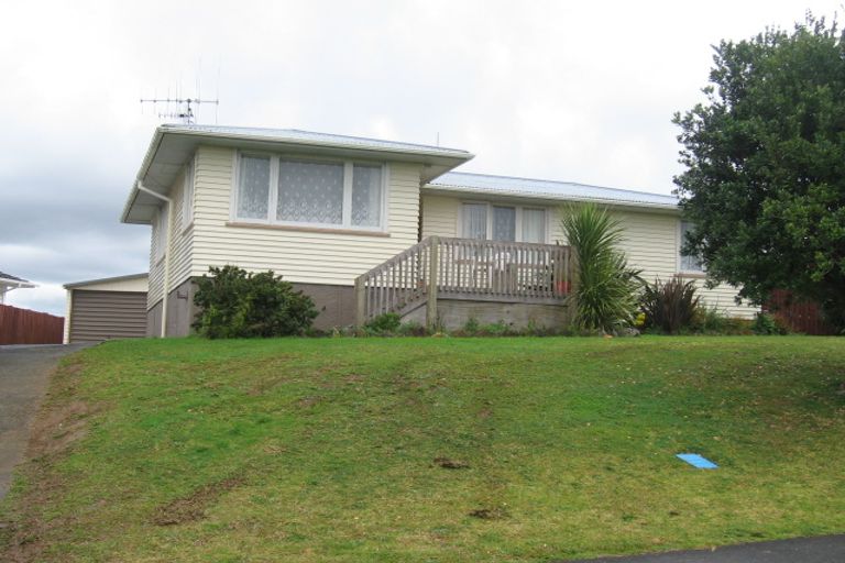 Photo of property in 20 Ogle Crescent, Te Kamo, Whangarei, 0112