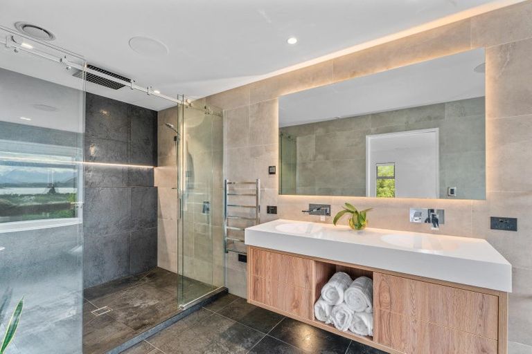 Photo of property in 91 Youghal Street, Wanaka, 9305