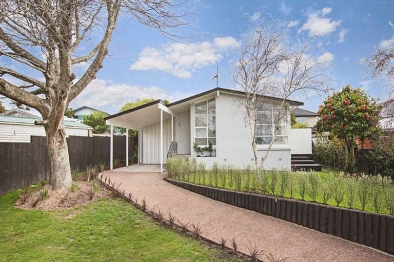 Photo of property in 3 Glynnbrooke Street, Te Atatu South, Auckland, 0610