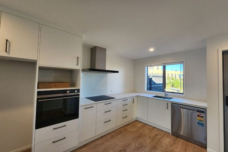 Photo of property in 34 Papai Lane, Massey, Auckland, 0614