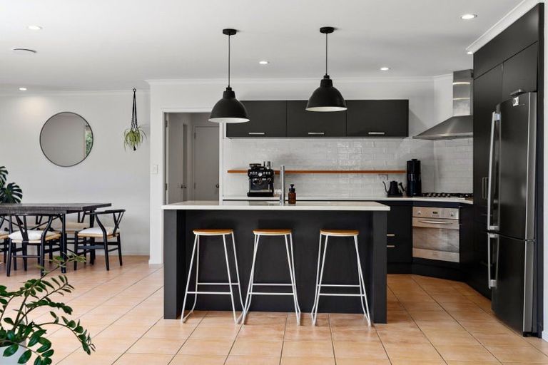 Photo of property in 14 Sarah Place, Papamoa Beach, Papamoa, 3118