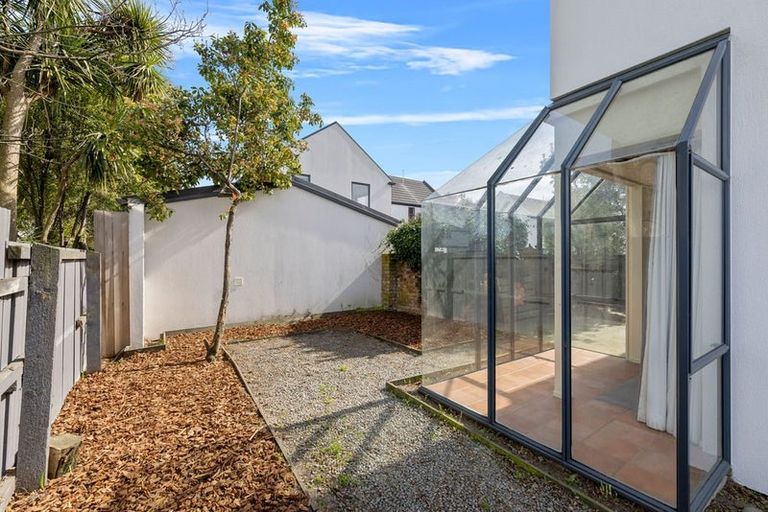 Photo of property in 5/44 London Street, Richmond, Christchurch, 8013