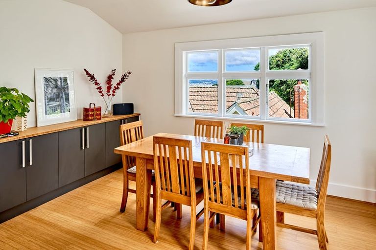 Photo of property in 11 Lower Watt Street, Wadestown, Wellington, 6012