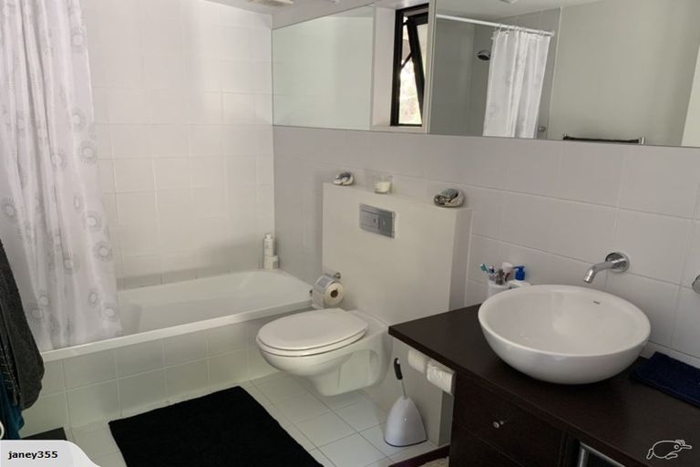 Photo of property in 24 Bridle Path Road, Heathcote Valley, Christchurch, 8022