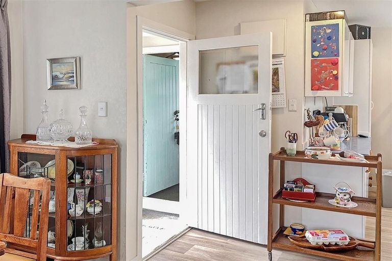 Photo of property in 35 Park Road, Western Heights, Rotorua, 3015