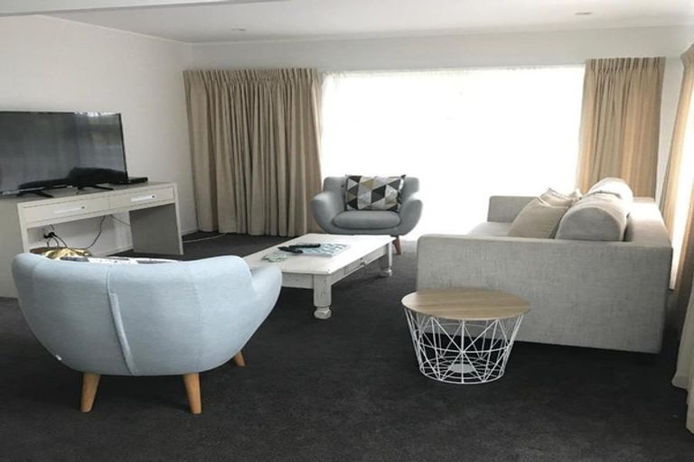 Photo of property in 7 Atkinson Road, Hurworth, New Plymouth, 4371