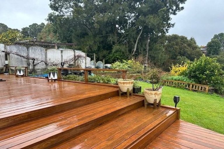 Photo of property in 52 Cumberland Crescent, Welcome Bay, Tauranga, 3112