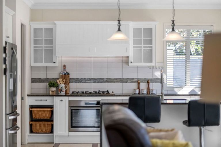 Photo of property in 24 The Mews, Shamrock Park, Auckland, 2016