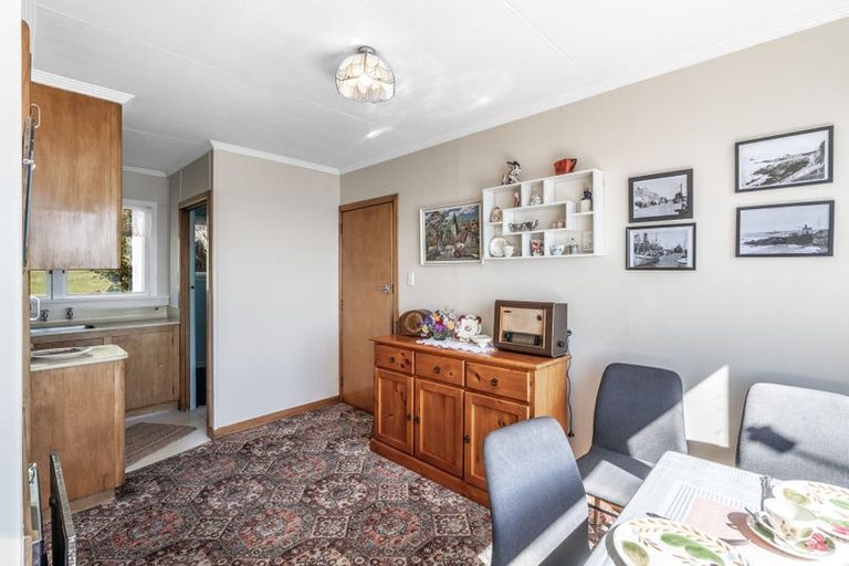 Photo of property in 78 Marine Parade, Bluff, 9814