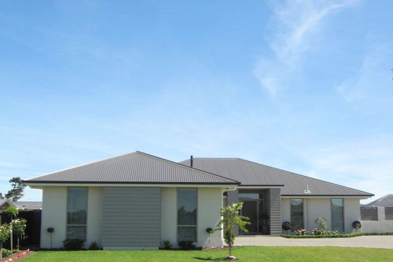 Photo of property in 5 Globe Bay Drive, Templeton, Christchurch, 8042