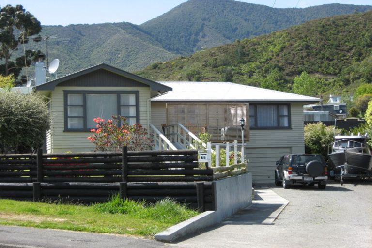 Photo of property in 85 Hampden Street, Picton, 7220