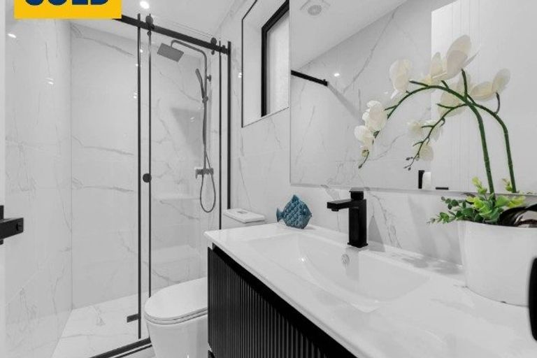 Photo of property in 16b Brandon Road, Glen Eden, Auckland, 0602