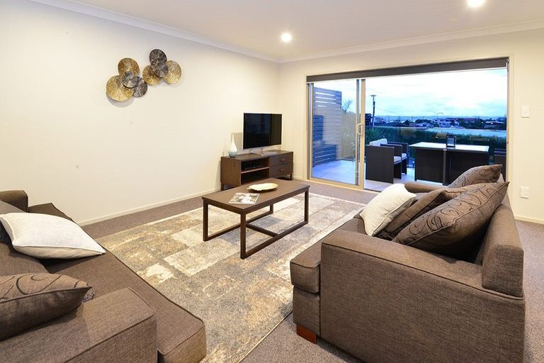 Photo of property in 7a Monyash Road, Manly, Whangaparaoa, 0930