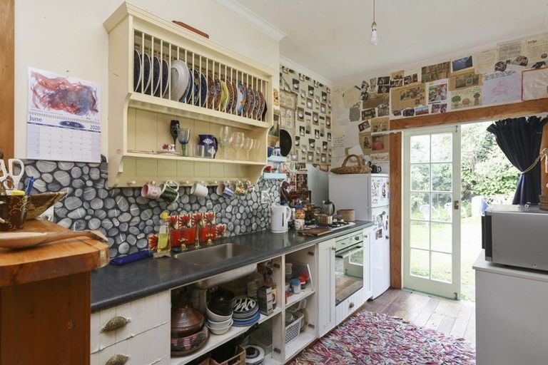 Photo of property in 49 Gaine Street, New Plymouth, 4310