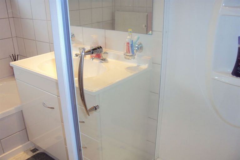 Photo of property in 58 Pembroke Street, Avondale, Christchurch, 8061