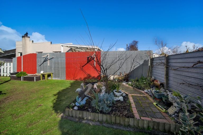 Photo of property in 29 Douglas Street, Hawera, 4610