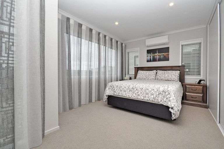 Photo of property in 26 Chaffinch Road, Hobsonville, Auckland, 0616