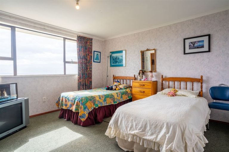 Photo of property in 16 Semple Street, Kakanui, Oamaru, 9495