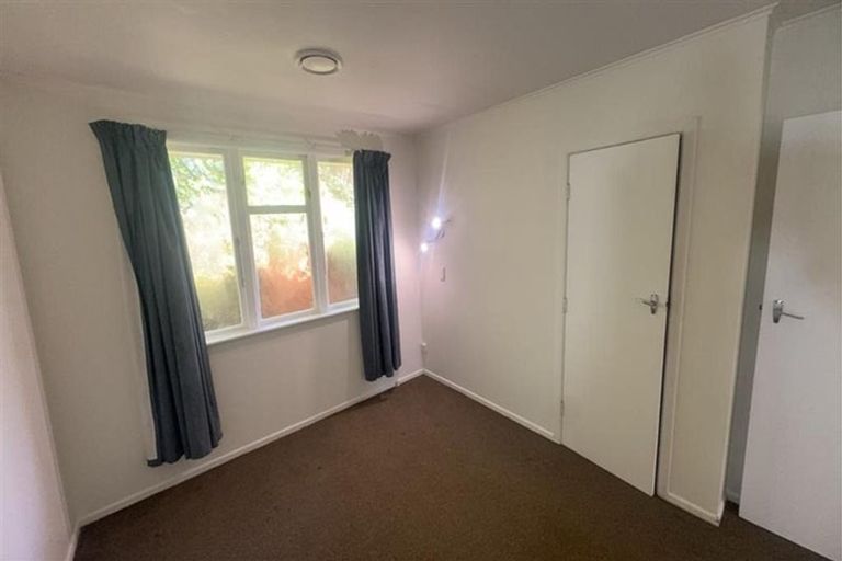 Photo of property in 14 Thomson Grove, Stokes Valley, Lower Hutt, 5019