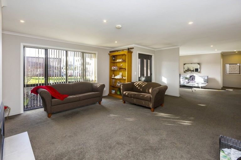 Photo of property in 15 Kirton Drive, Riverstone Terraces, Upper Hutt, 5018