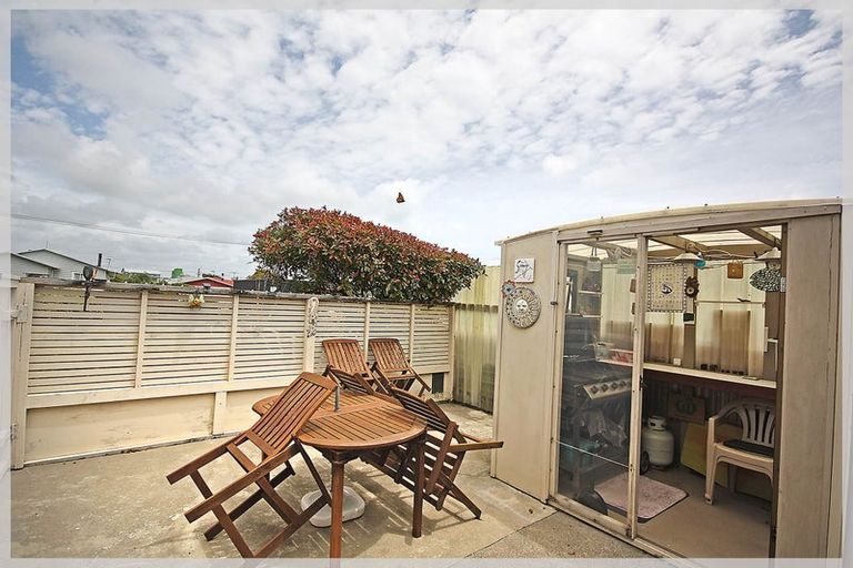 Photo of property in 47 Edinburgh Terrace, Foxton Beach, Foxton, 4815