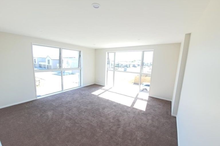 Photo of property in 10 Kapia Drive, Takanini, 2112