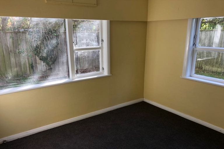Photo of property in 2/253 Waterloo Road, Hutt Central, Lower Hutt, 5011