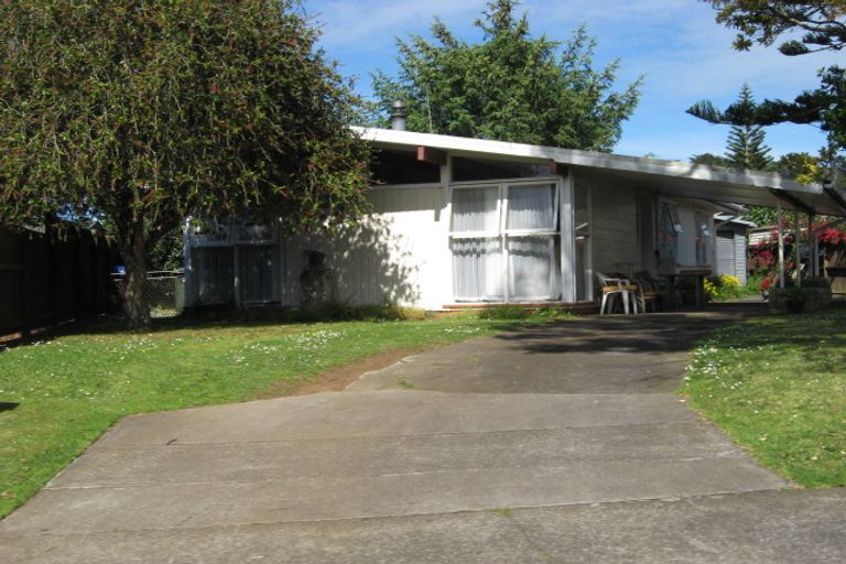 Photo of property in 85 Crawford Avenue, Mangere Bridge, Auckland, 2022