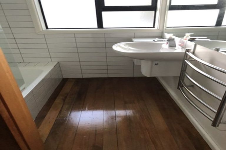 Photo of property in 21 Truro Street, Sumner, Christchurch, 8081