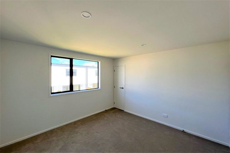Photo of property in 17 Clay Works Lane, New Lynn, Auckland, 0600