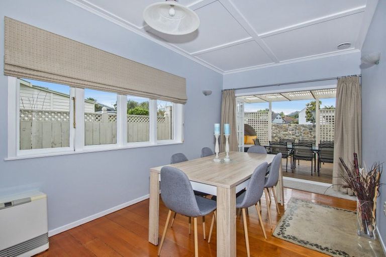 Photo of property in 11 Kent Road, Regent, Whangarei, 0112