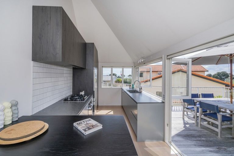 Photo of property in 100 Cordyline Crescent, Matarangi, Whitianga, 3592