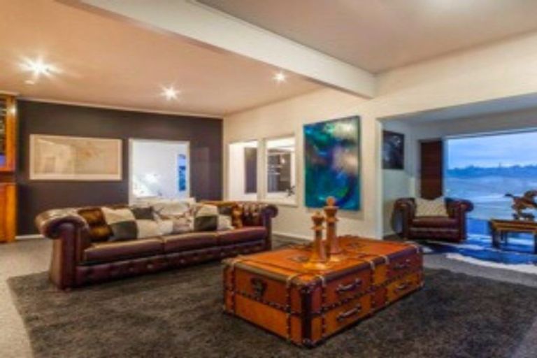 Photo of property in 13 Sea View Terrace, Cockle Bay, Auckland, 2014