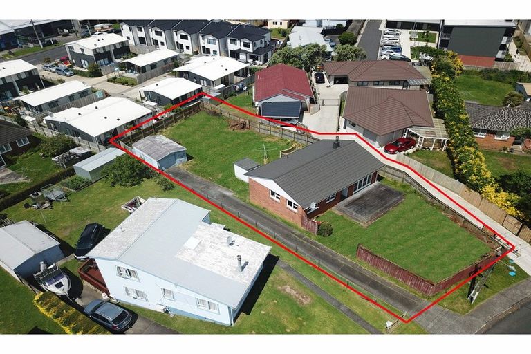 Photo of property in 69 Arimu Road, Papakura, 2110