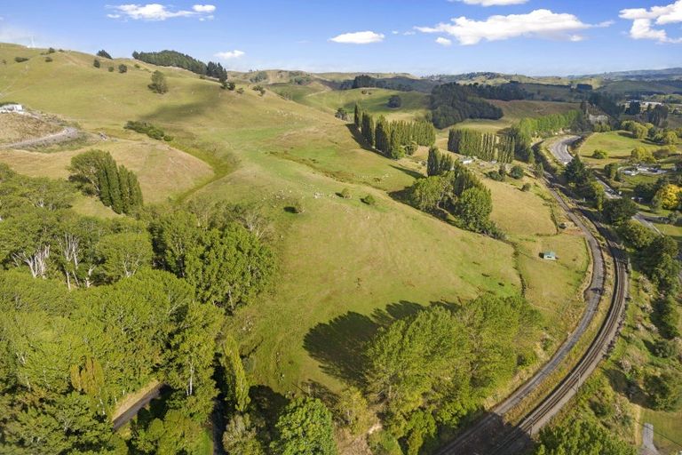 Photo of property in 43 Ruru Road, Taihape, 4720