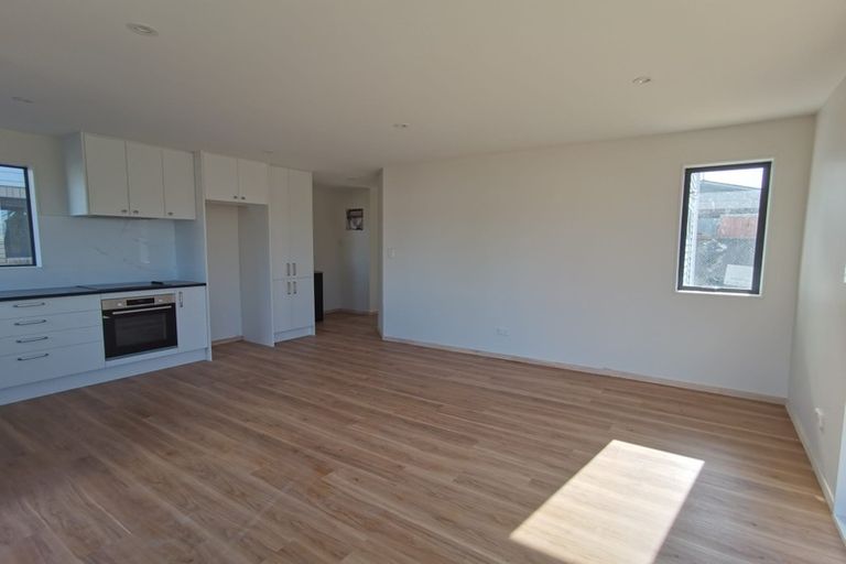 Photo of property in 13a Blue Way, Glendene, Auckland, 0602