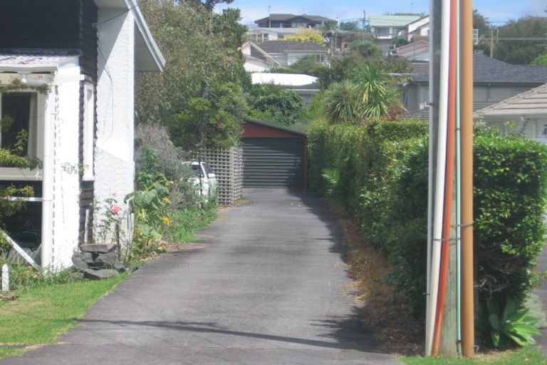 Photo of property in 3/87 Nile Road, Milford, Auckland, 0620