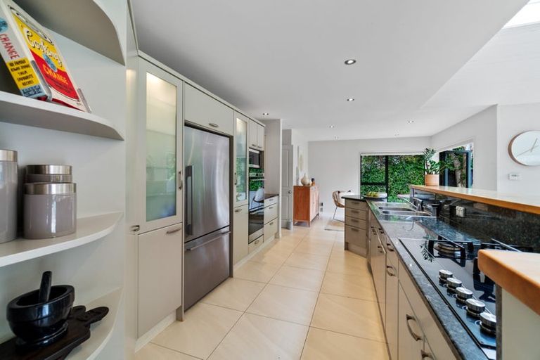 Photo of property in 127 Onetaunga Road, Chatswood, Auckland, 0626