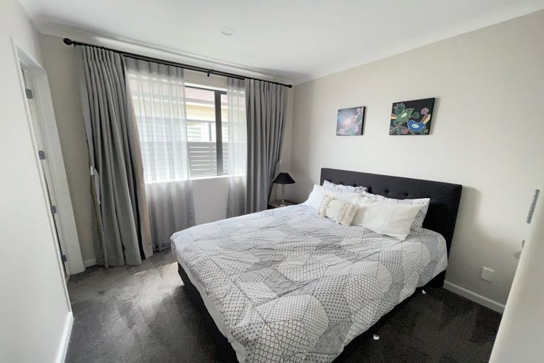 Photo of property in 13 Tawatawa Street, Long Bay, Auckland, 0630