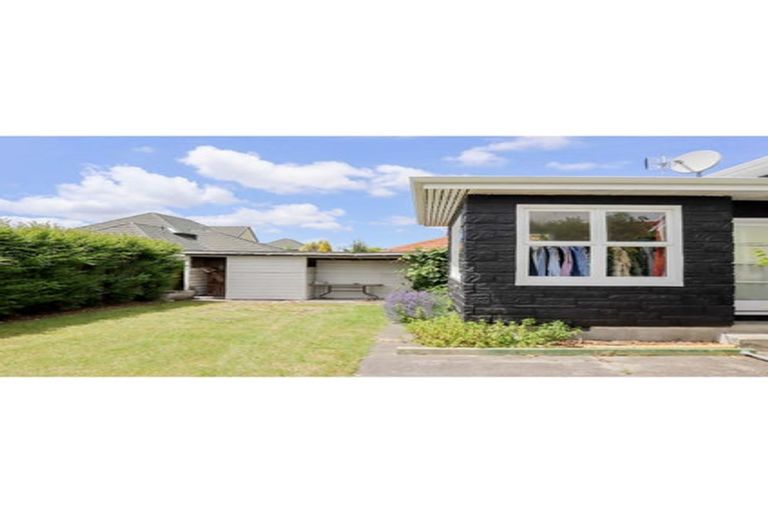Photo of property in 6 Wittys Road, Avonhead, Christchurch, 8042