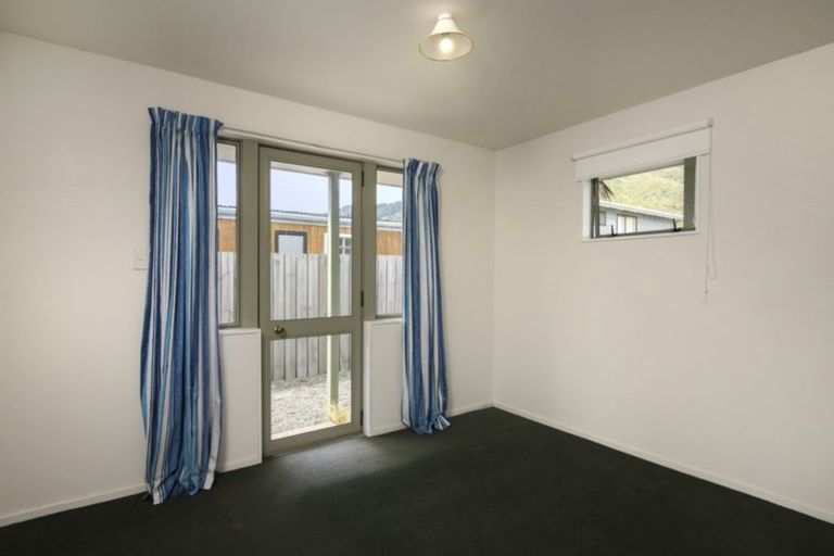 Photo of property in 2 Marina Drive, Waikawa, Picton, 7220