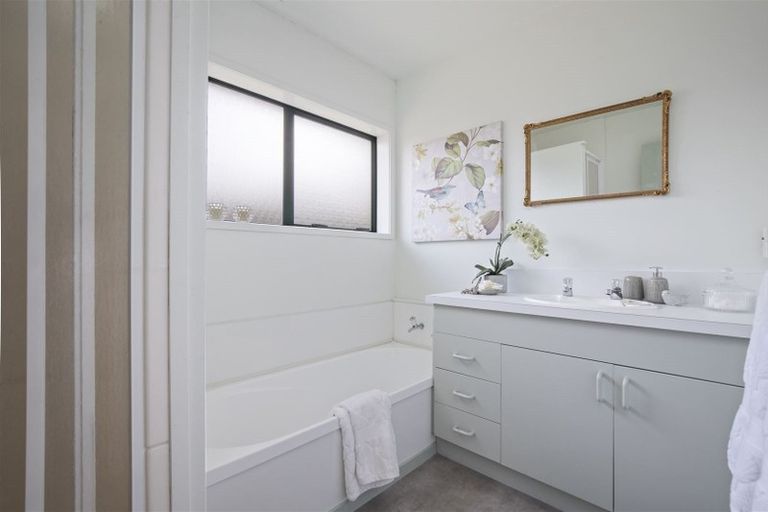 Photo of property in 93b West Street, Pukekohe, 2120