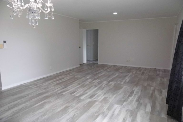 Photo of property in 1/9 Kopara Place, Clendon Park, Auckland, 2103