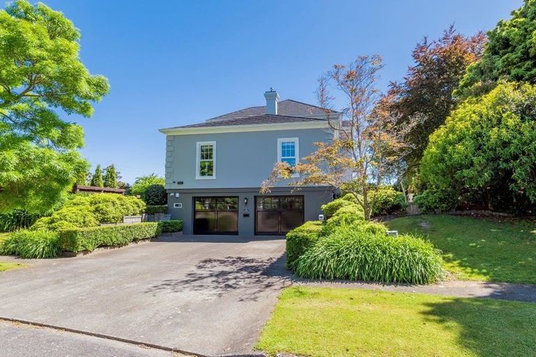 Photo of property in 15 Richmond Avenue, Waikanae, 5036