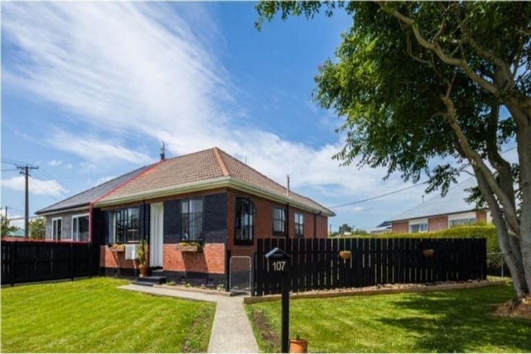 Photo of property in 107 Mackenzie Street, Winton, 9720